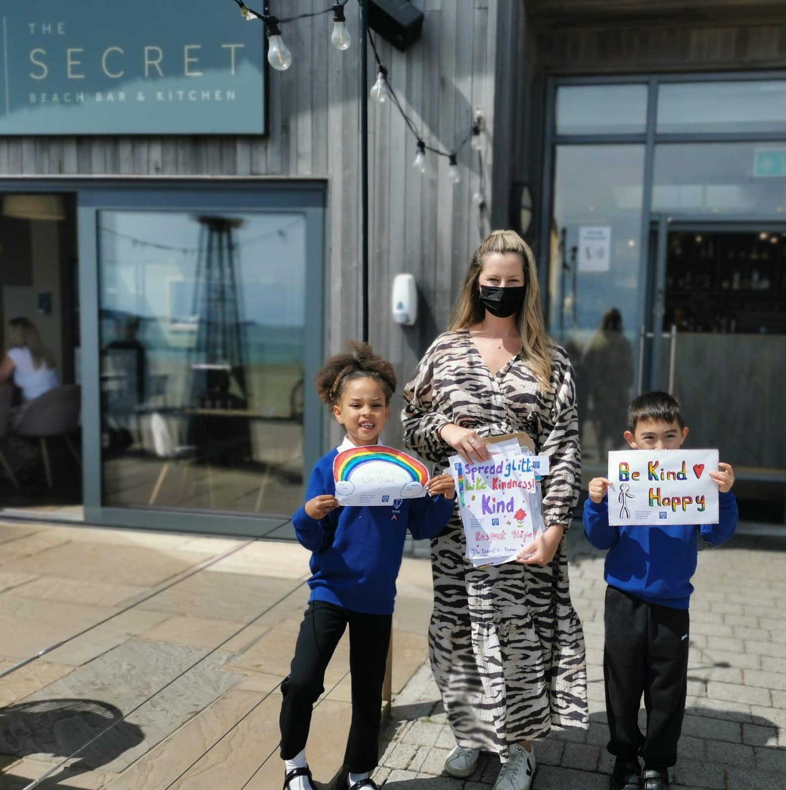 Thank you Ayana and  Arda for helping Mrs Davies spread kindness 